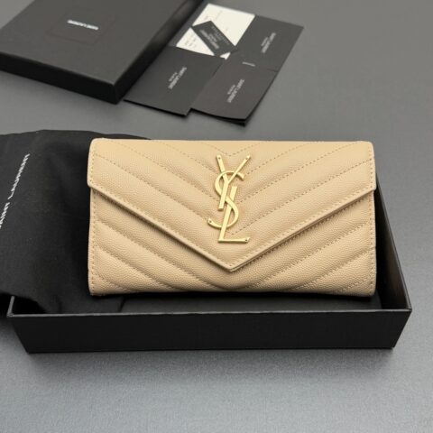 YSL MATELASSE翻盖粒面压印皮革钱包 编号:437469杏色球纹/金扣