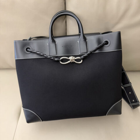 BV Andiamo Voyager 帆布黑色 型号:827066
