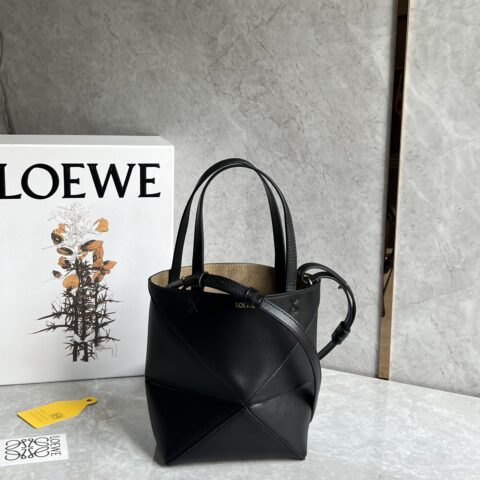 LOEWE  puzzle fold 系列可折叠托特包  0695