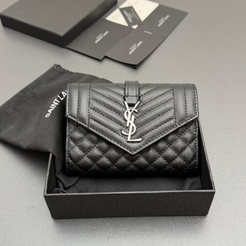 YSL MATELASSE短款粒面壓印皮革小号信封錢包 编号:651026  黑色球纹/银扣