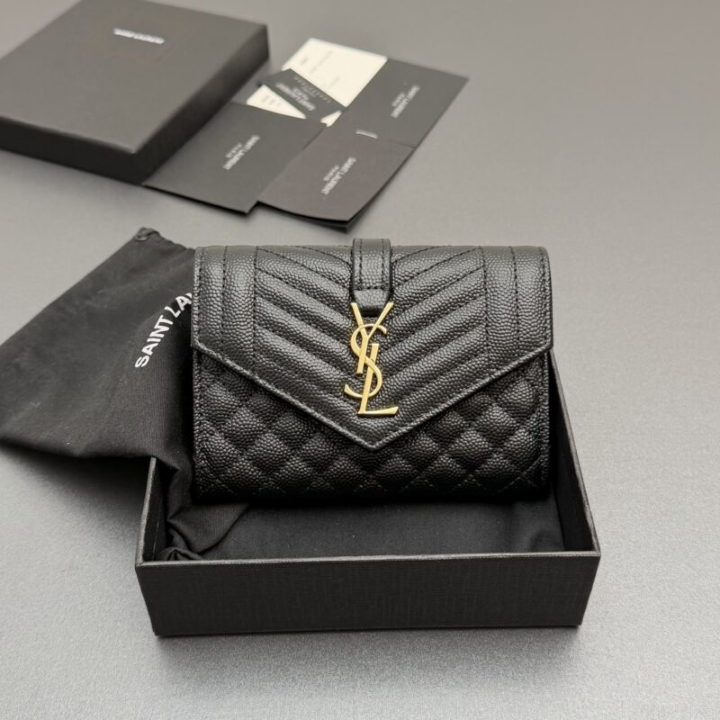 YSL MATELASSE短款粒面壓印皮革小号信封錢包 编号:651026  黑色球纹/金扣