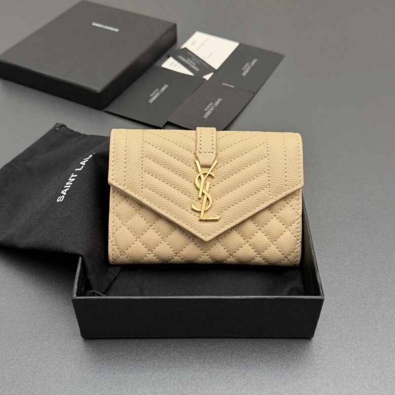 YSL MATELASSE短款粒面壓印皮革小号信封錢包 编号:651026  杏色球纹/金扣