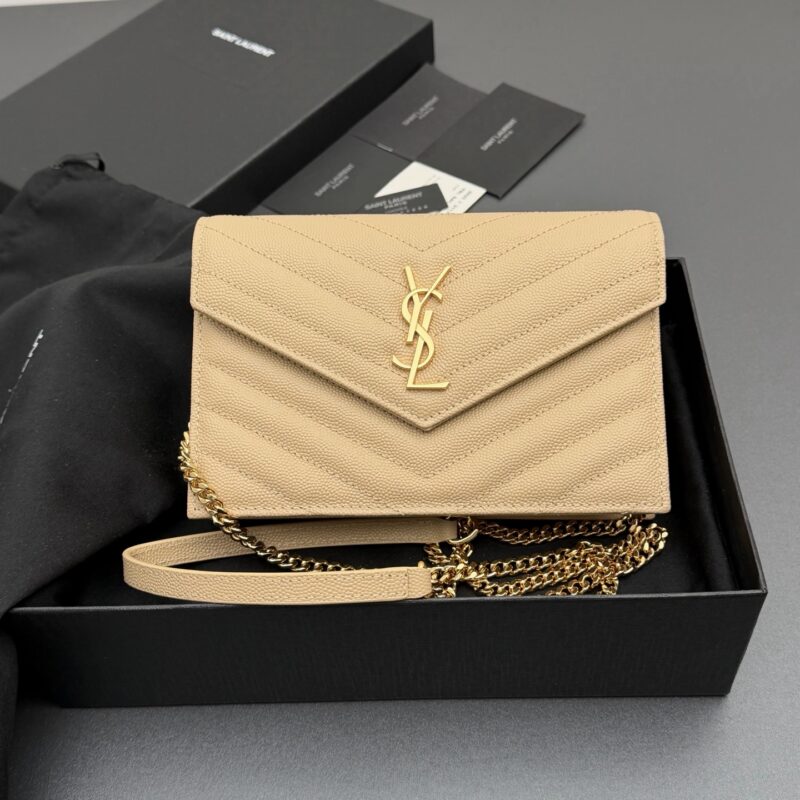 YSL  ENVELOPE粒面皮革链条钱包 编号: 393953 杏色球纹/金扣