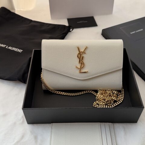 YSL ENVELOPE粒面皮革链条包 编号: 607788 白色球纹/金扣