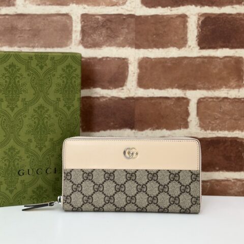 GUCCI 专柜品质，顶级原单货，实物实拍！款号790057啡pvc/浅米色