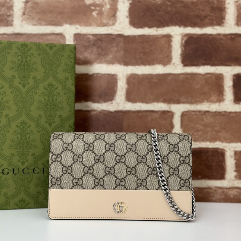 GUCCI 专柜品质，顶级原单货，实物实拍！款号790060啡pvc/浅米色