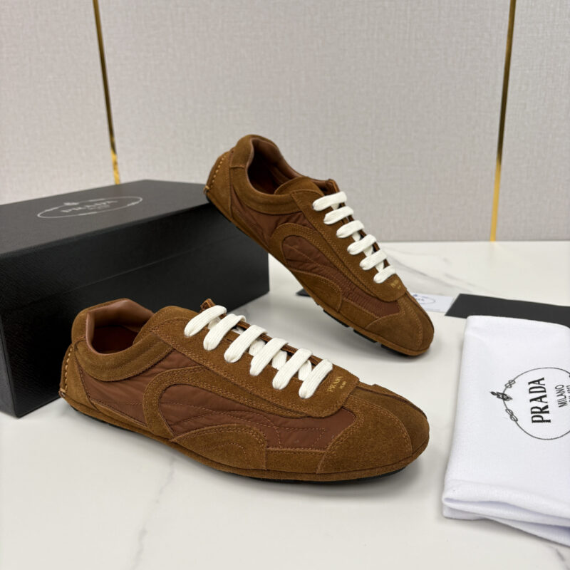 PRADA 2025 复古Nappa皮革运动鞋