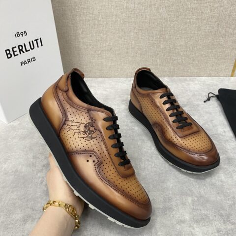 BERLUTI 轻盈Track皮革冲孔运动鞋