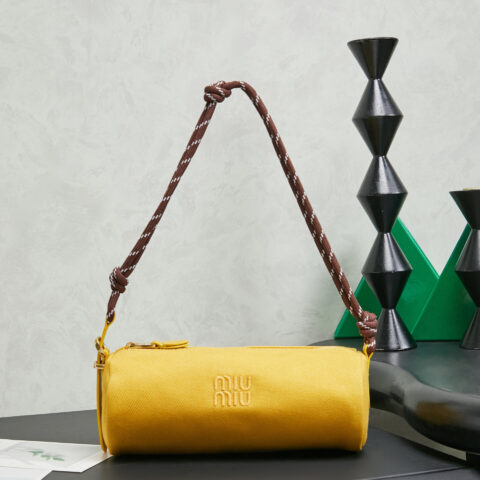 MIUMIU 新品斜纹布笔筒 5NE851 黄色