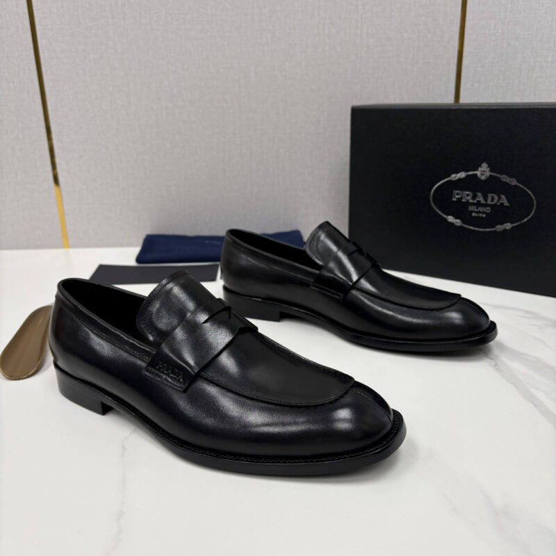 PRADA Saffiano系列男士皮革乐福鞋