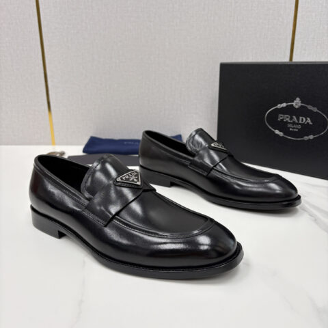 PRADA Saffiano系列男士皮革乐福鞋