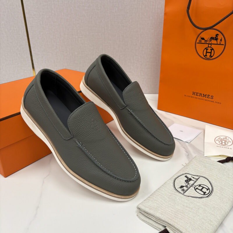 HERMES Low 荔枝纹牛皮乐福鞋
