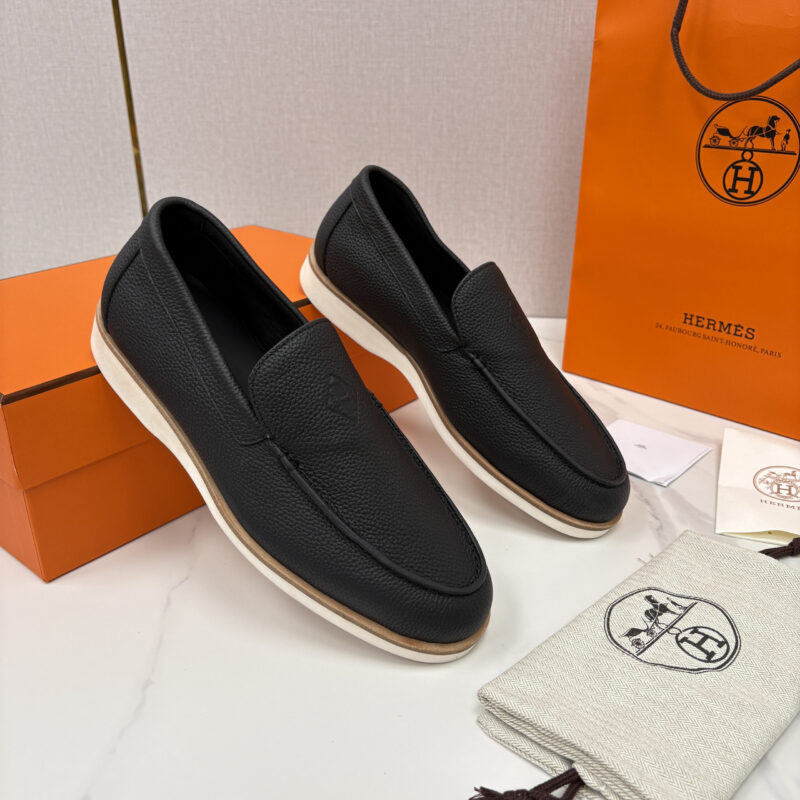 HERMES Low 荔枝纹牛皮乐福鞋