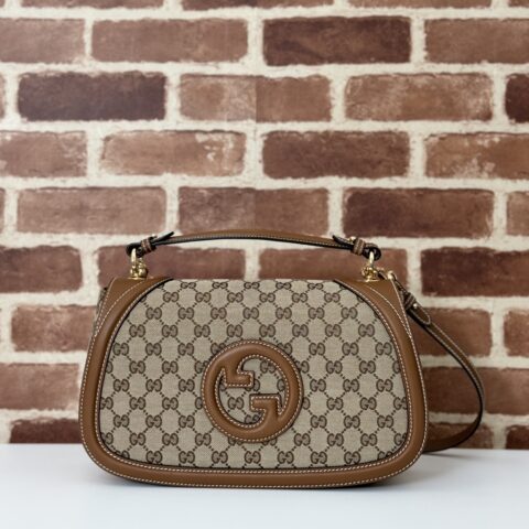 GUCCI 专柜品质，顶级原单货，实物实拍！款号815716杏布/棕皮