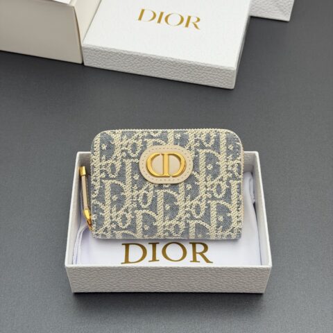 DIOR Montaigne Voysgeur小拉链包系列 型号：S2155  酒椰草小牛皮
