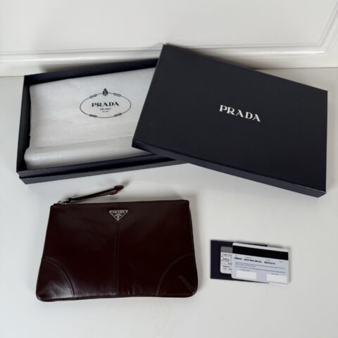 PRADA P家🎉油腊皮手包🎉2MB052小号油腊手包