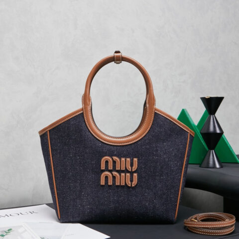 MIUMIU Miu家新款伊势丹限定托特包 5BG288 牛仔蓝