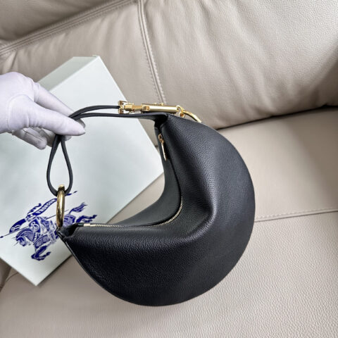 Burberry  Knigh 包 型号0941