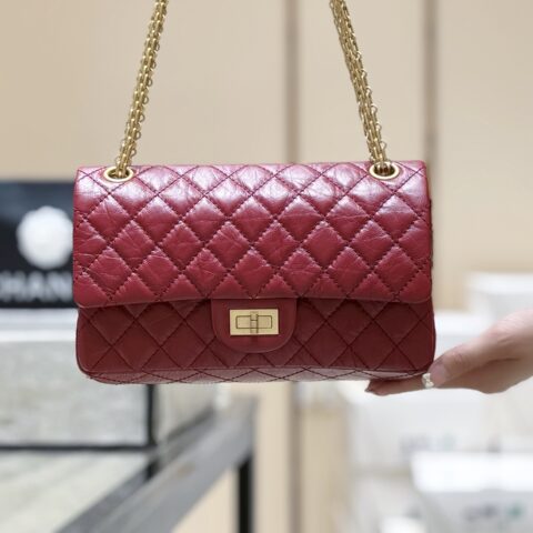 CHANEL 经典款之2.55 reissue复刻系列 A37586 复古红