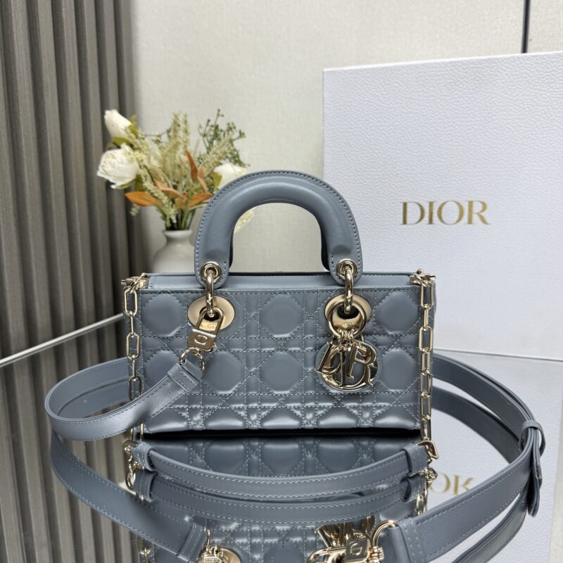 DIOR  LADY D-JOY 手袋「雾霾蓝小羊皮」 型号：0613小号