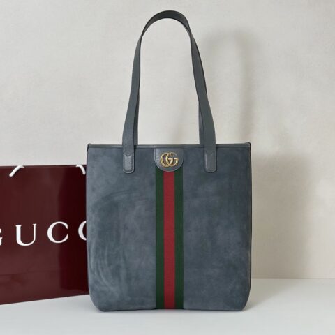 GUCCI 专柜品质，顶级原单货，实物实拍！款号834465灰绒皮