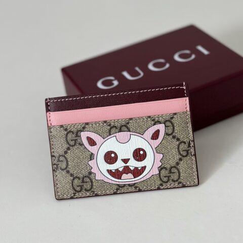 GUCCI 专柜品质，顶级原单货，实物实拍！款号855373Clumsy角色/粉印花