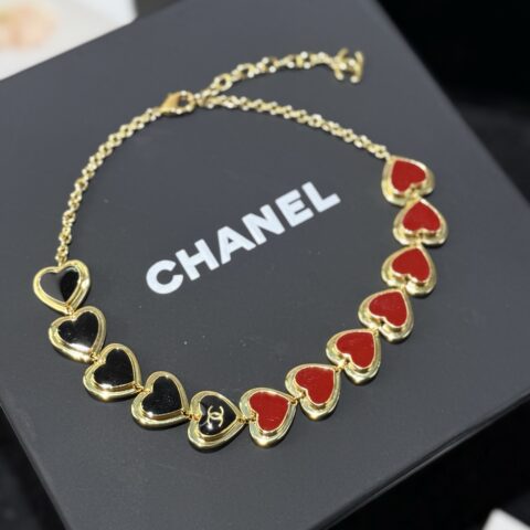 ❗️新品❗️ ☀️新款☑️ 香奈儿双c黑红双拼桃心爱心❤️🖤项链