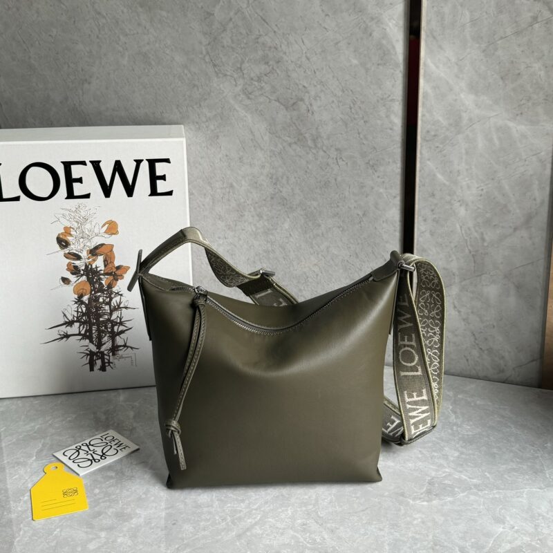 LOEWE 男士Cubi 0689 橄榄绿