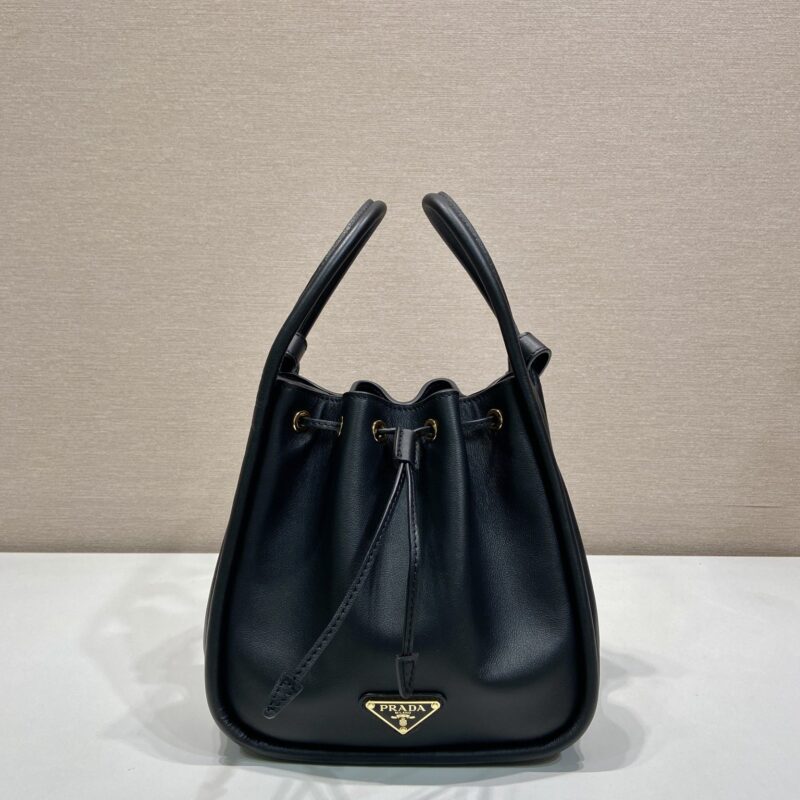 PRADA 新款水桶包🎉1BE087