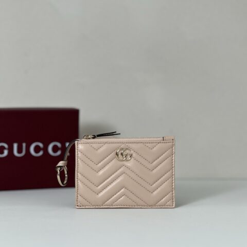 GUCCI 专柜品质，顶级原单货，实物实拍！款号837747浅粉羊皮