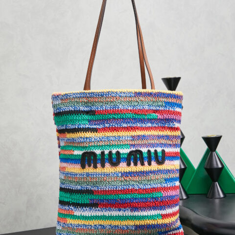 MIUMIU 超重工纯手工制作彩虹编织包 5BG248