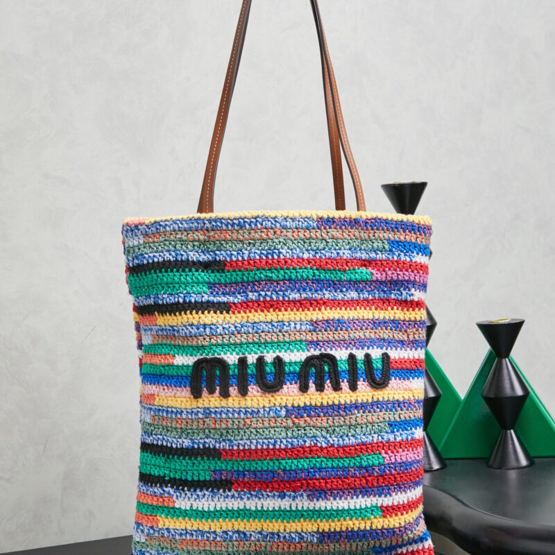 MIUMIU 超重工纯手工制作彩虹编织包 5BG248