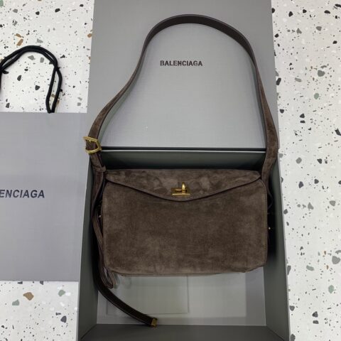 Baleciagna LE 7 型号:868111 【磨砂深咖】
