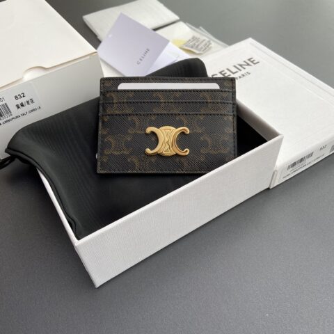 CELINE TRIOMPHE标志印花卡包/2024小赛 编号:10L832CQH.04LU833 832黃褐/老花