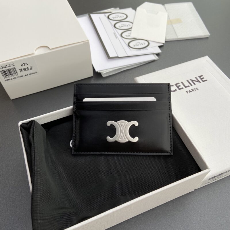 CELINE TRIOMPHE亮泽牛皮革卡包 编号:10L 832 CQH.04LU833 833 银扣黑色全皮