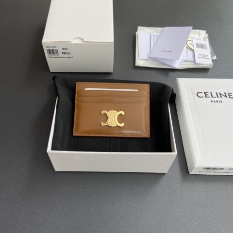 CELINE TRIOMPHE亮泽牛皮革卡包 编号:10L832CQH.04LU833 833青銅色全皮