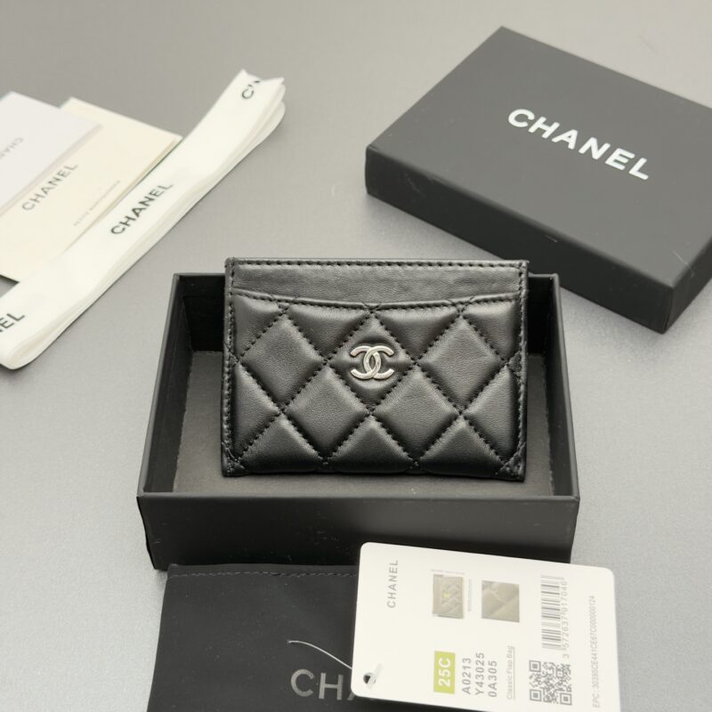 CHANEL  小香卡包系列 编号:0213   黑色羊皮银色五金