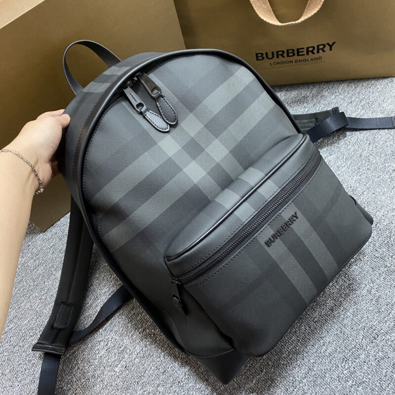 Burberry B家最新双肩包 型号 5491【新碳灰色】