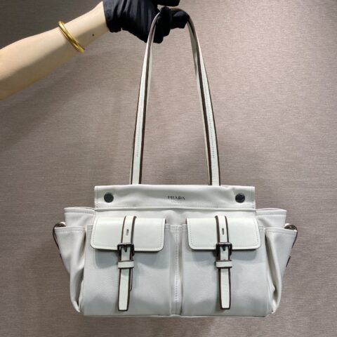 PRADA 新品route 🎉1BG645托特包🎉