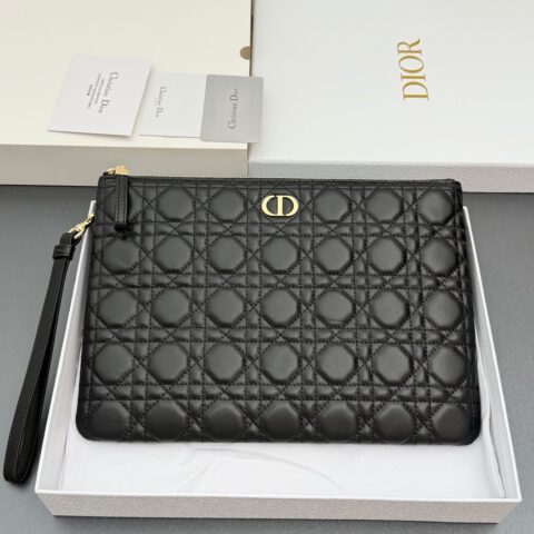DIOR Caro Freesia手拿包系列 型号：S3399  黑色云朵纹牛皮腾格纹