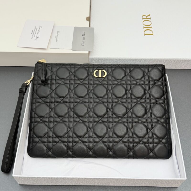 DIOR Caro Freesia手拿包系列 型号：S3399  黑色云朵纹牛皮腾格纹