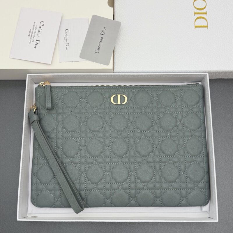 DIOR Caro Freesia手拿包系列 型号:S3399 云雾蓝云朵纹牛皮腾格纹