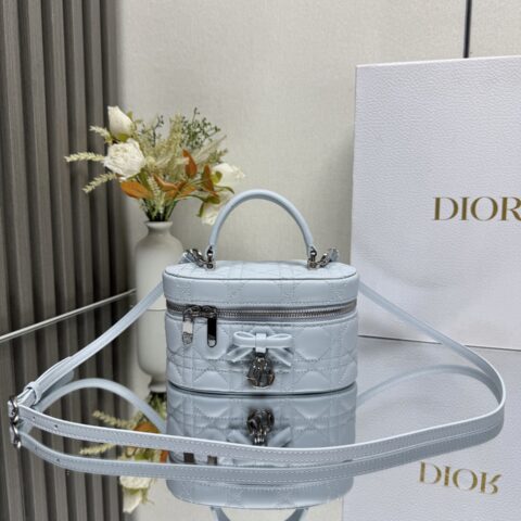 DIOR 30 Montaigne 迷你 Vanity 蝴蝶🎀手袋 型号:2603 蓝色羊皮