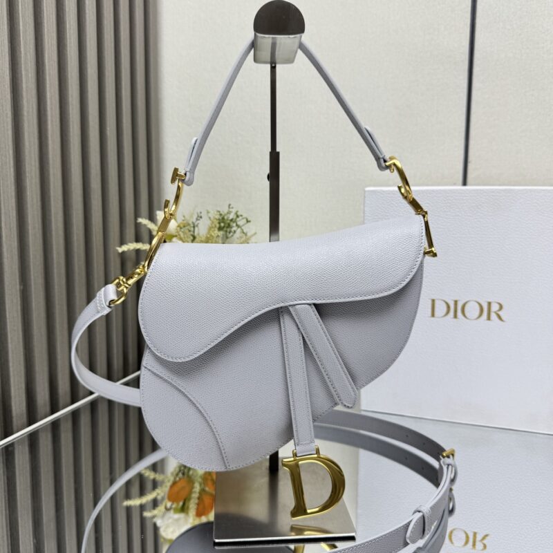 DIOR Sᴀᴅᴅʟᴇ马鞍包大号 型号93271 手掌纹冰蓝色皮