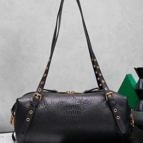 MIUMIU M家秋冬新品机车包 5BC190 黑色