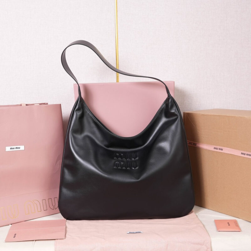 MIUMIU 牛皮革Hobo腋下包 5BC134 黑色