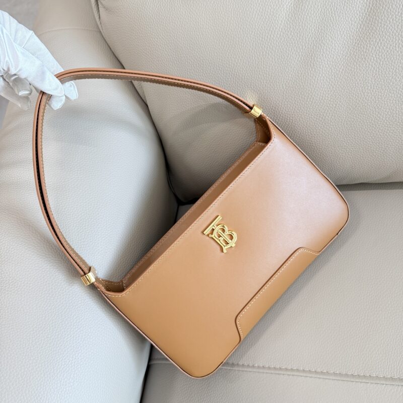 Burberry B家最新秋冬Tb shoulder bag 秋冬系列 型号2491