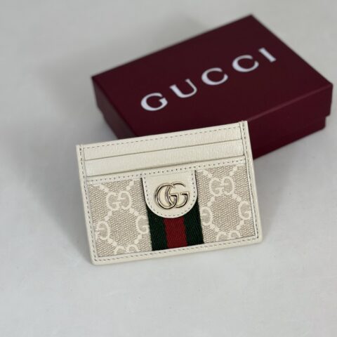 GUCCI 专柜品质，顶级原单货，实物实拍！款号838486米胶/白猪纹