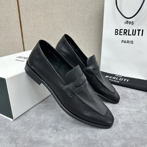 BERLUTI 初代Lorenzo单层小牛皮乐福鞋