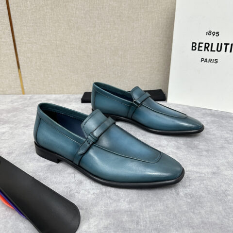 BERLUTI 初代Lorenzo小牛皮横带乐福鞋